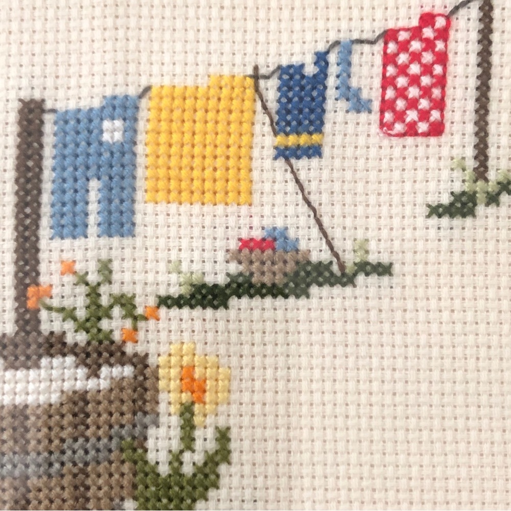 Vintage Cross-Stitch Old Fashioned WashTub & Clothesline Wall Home Decor - Picture 3 of 15